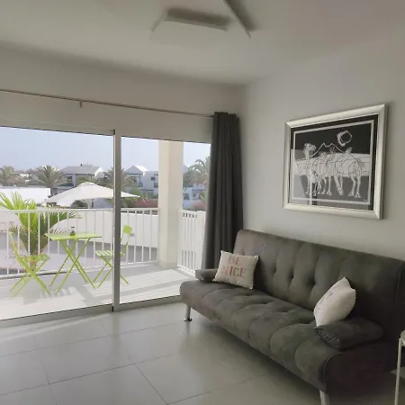 Vero Senator, 코스타 테기세