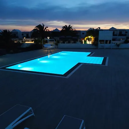 Vero Senator, 코스타 테기세